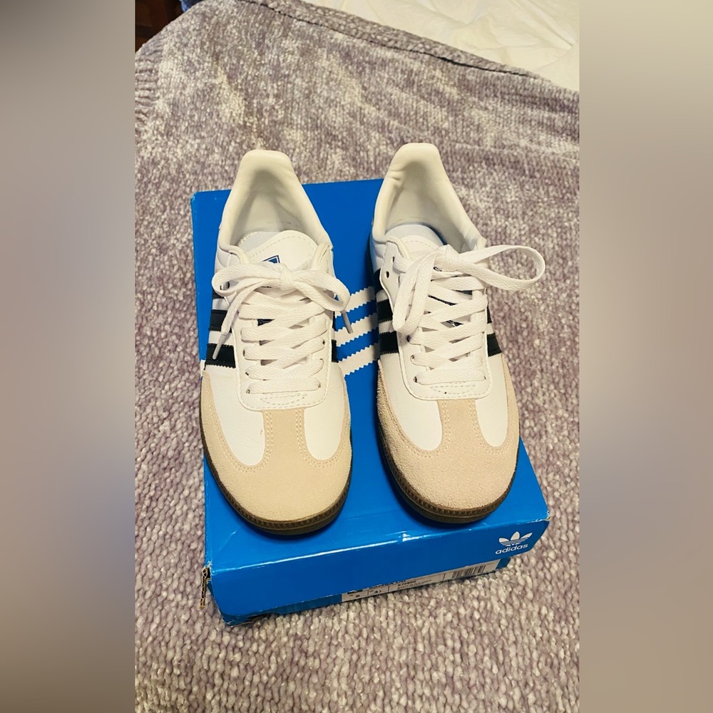 Adidas samba shoes